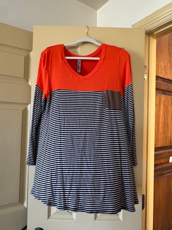 Bamboa Tops - Women’s Colorblock V-Neck Striped Tunic Top - Orange/Black